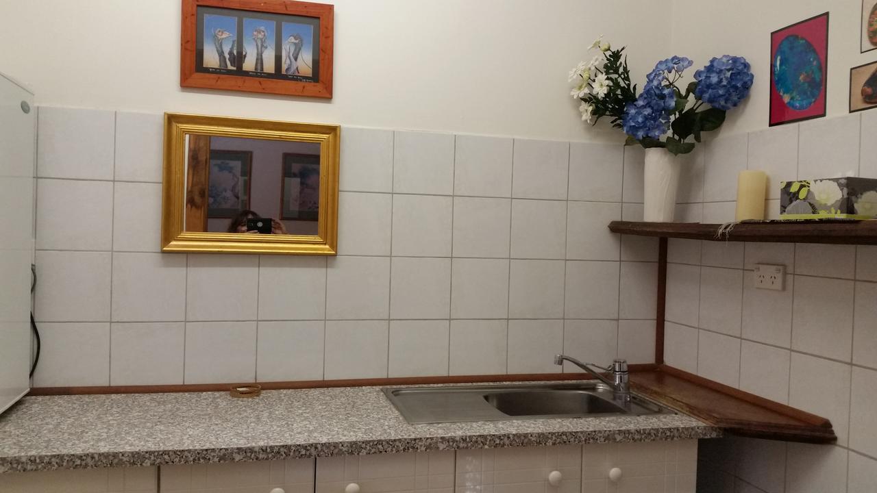 Sonja'S Bed And Breakfast Лайтнинг Ридж Екстериор снимка