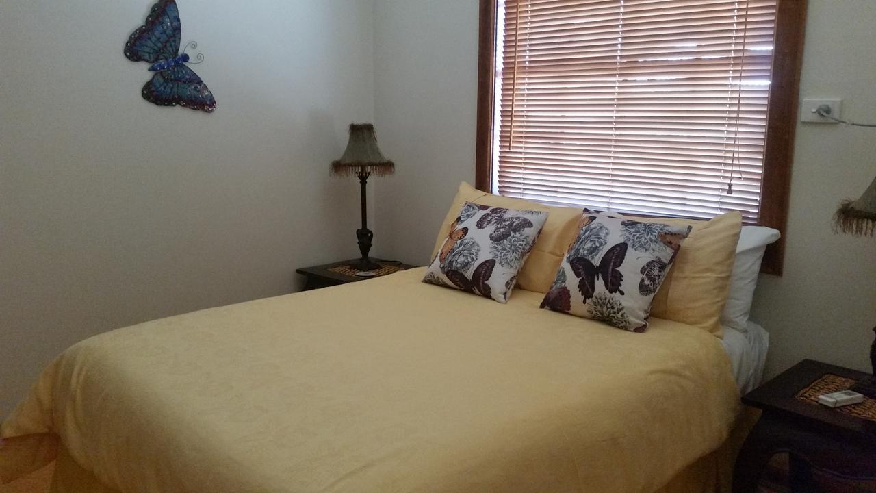 Sonja'S Bed And Breakfast Лайтнинг Ридж Екстериор снимка