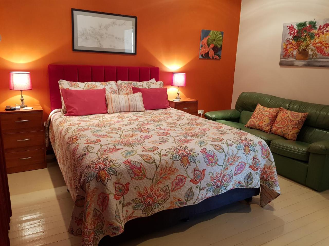 Sonja'S Bed And Breakfast Лайтнинг Ридж Екстериор снимка
